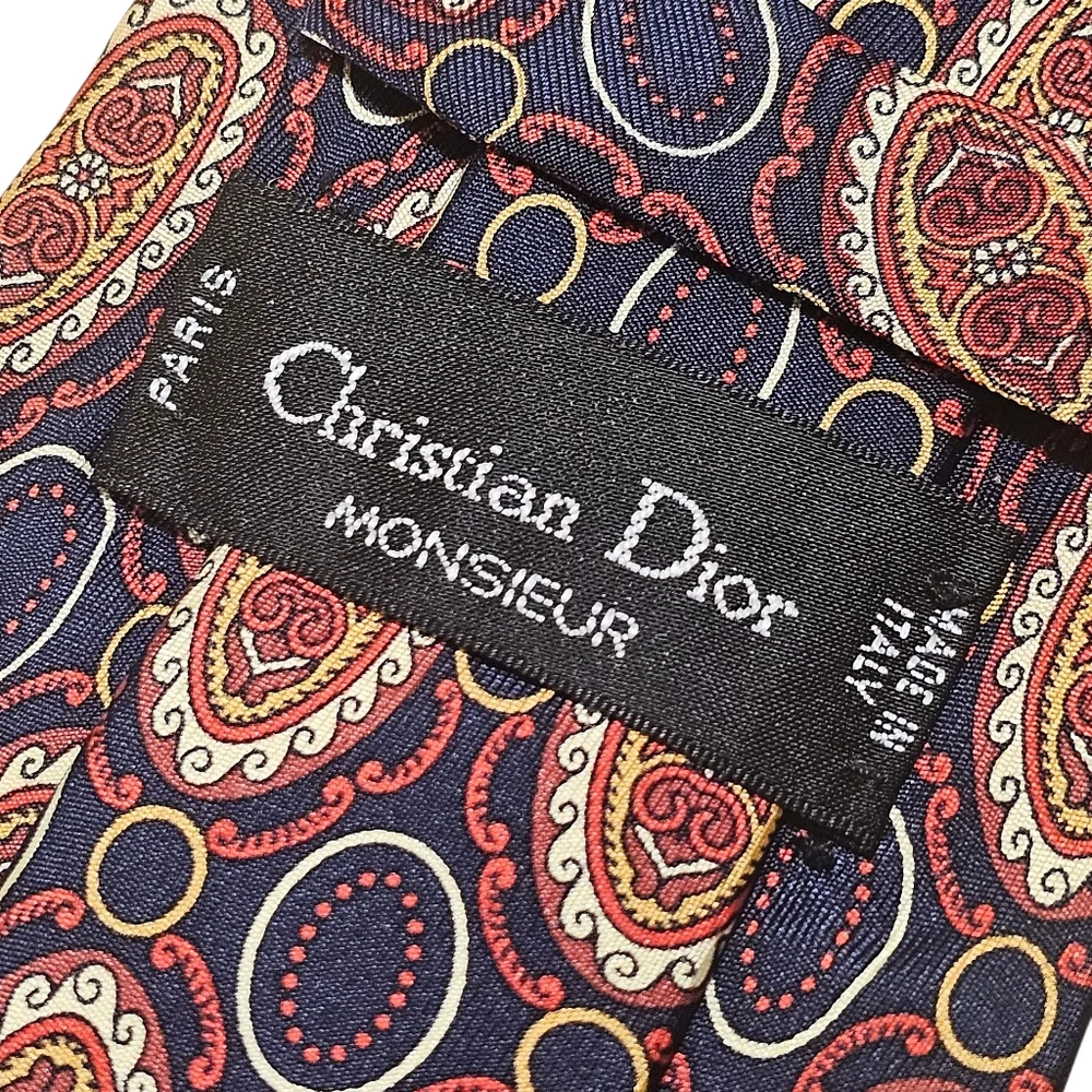 Dior tie this